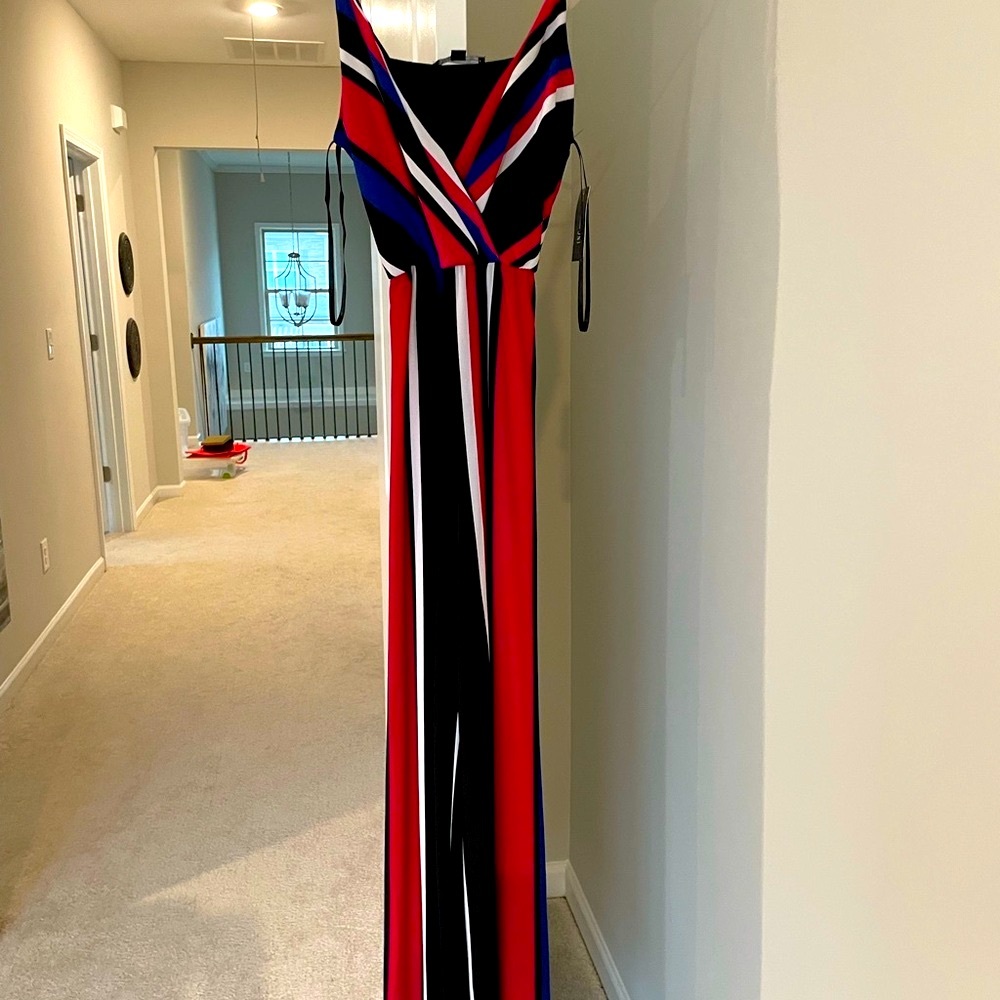 Colorful Striped Maxi Jumpsuit! 💗🖤💙